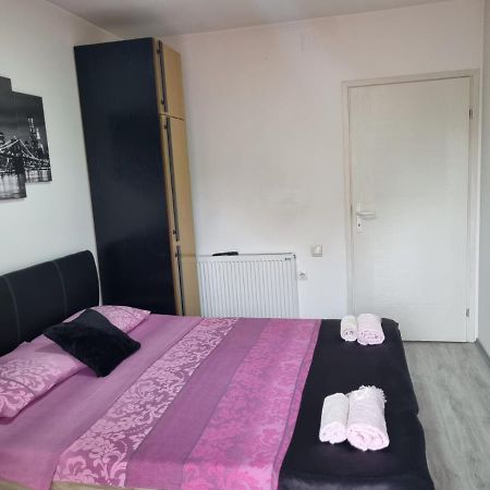Family Apartmani Le Leskovac  Kültér fotó
