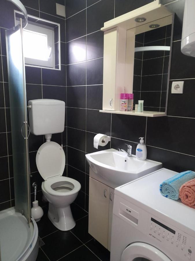 Family Apartmani Le Leskovac  Kültér fotó