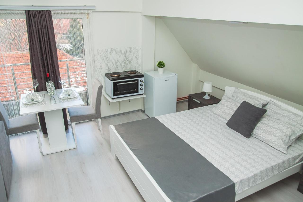 Family Apartmani Le Leskovac  Kültér fotó