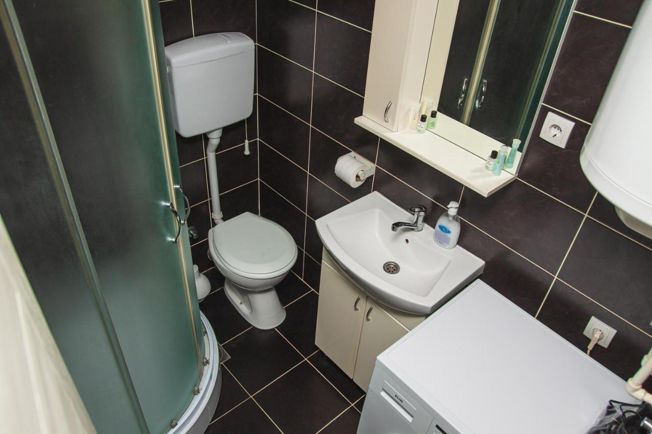 Family Apartmani Le Leskovac  Kültér fotó