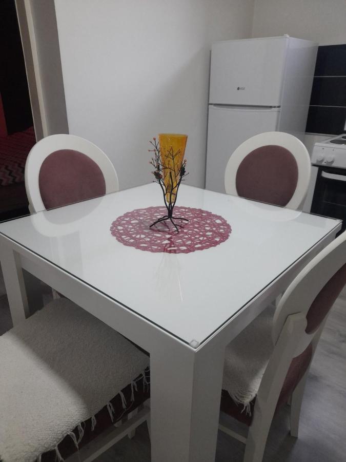 Family Apartmani Le Leskovac  Kültér fotó